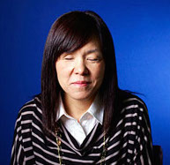 Foto da Dra. Asakawa