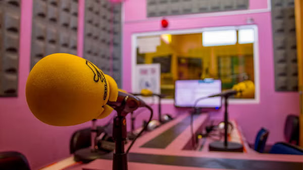 foto do estudio de cuac fm